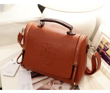 หมดค่ะ กระเป๋าแฟชั่นAxixi แบรนด์ดังรุ่น120708B รุ่นนี้เป็นรุ่นขายดีมากค่ะ กระเป๋าถูกออกแบบได้เก๋มาก 